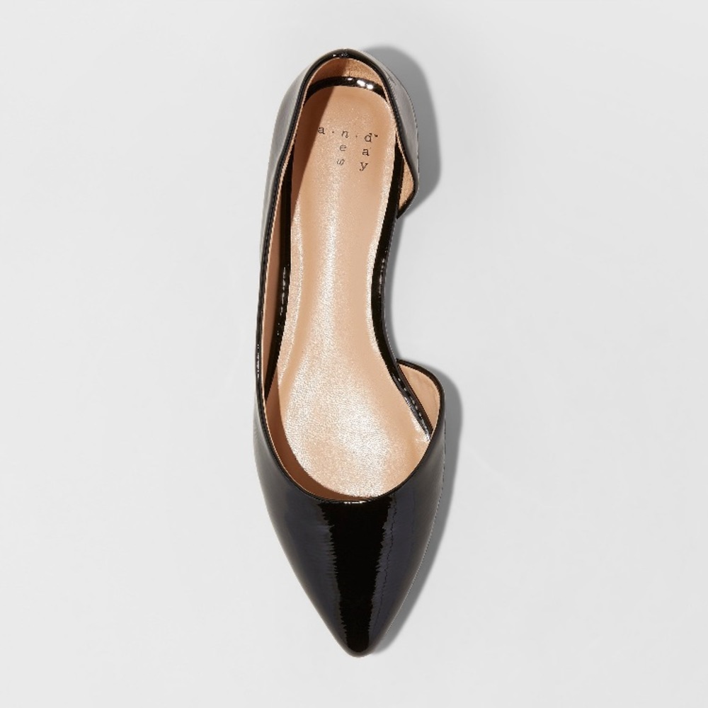 Black Patent Flat Women Pointed Toe Dress Shoe NWT - Picture 3 of 4